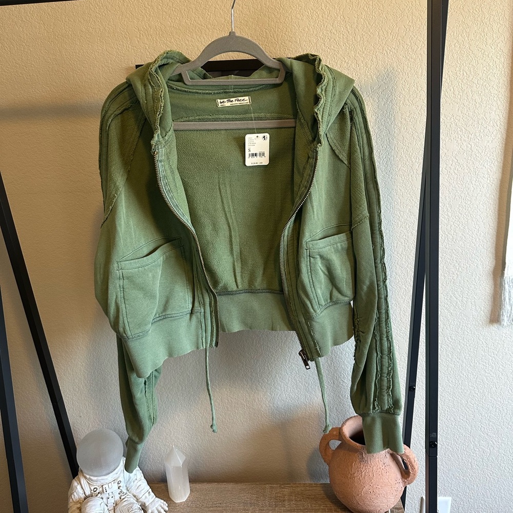 NWT, We The Free Townes Cardi in Green Bay - Picture 4 of 10